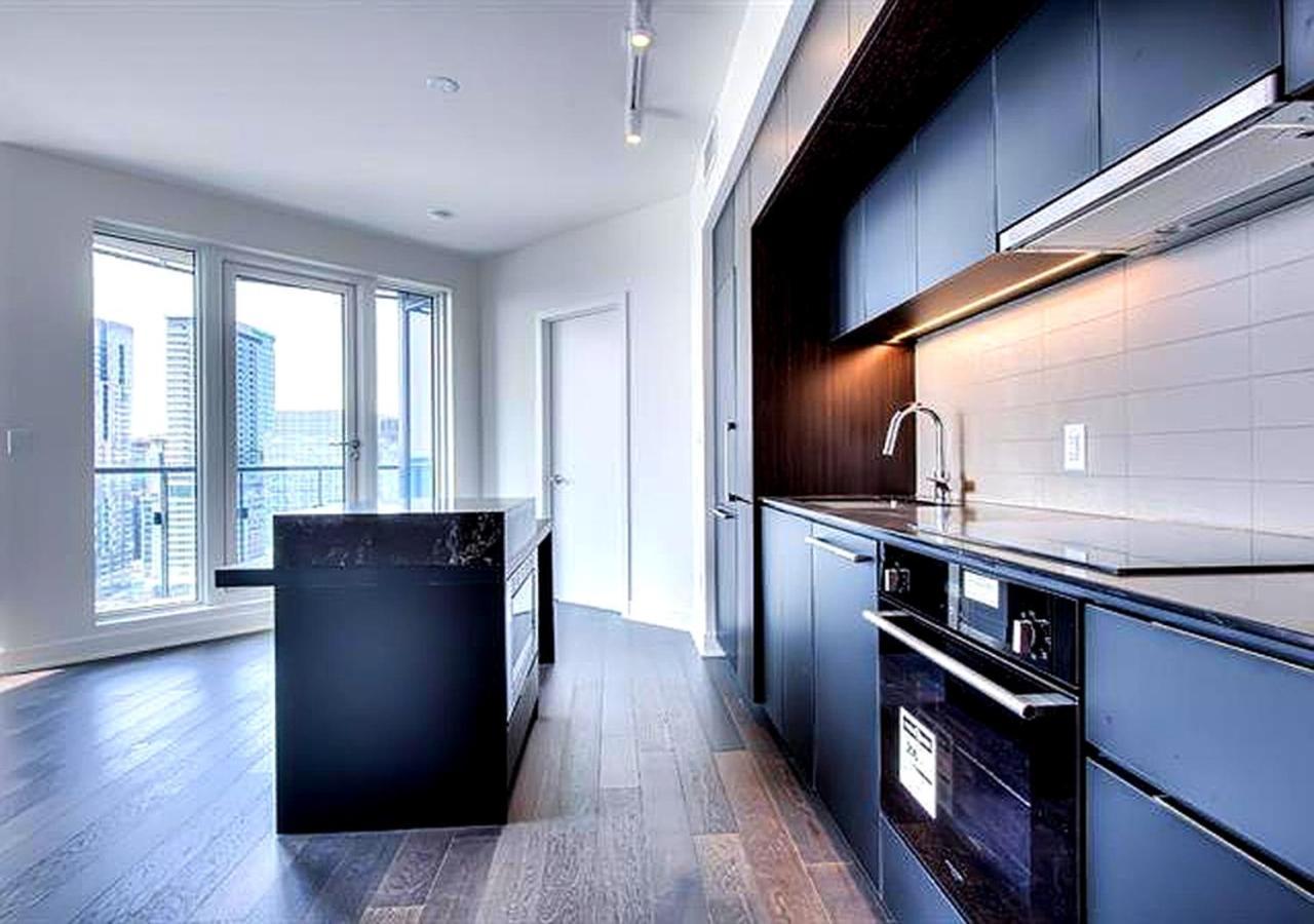 Spectacular Skyline Views - Downtown - Luxury & Penthouse Apartment Montreal