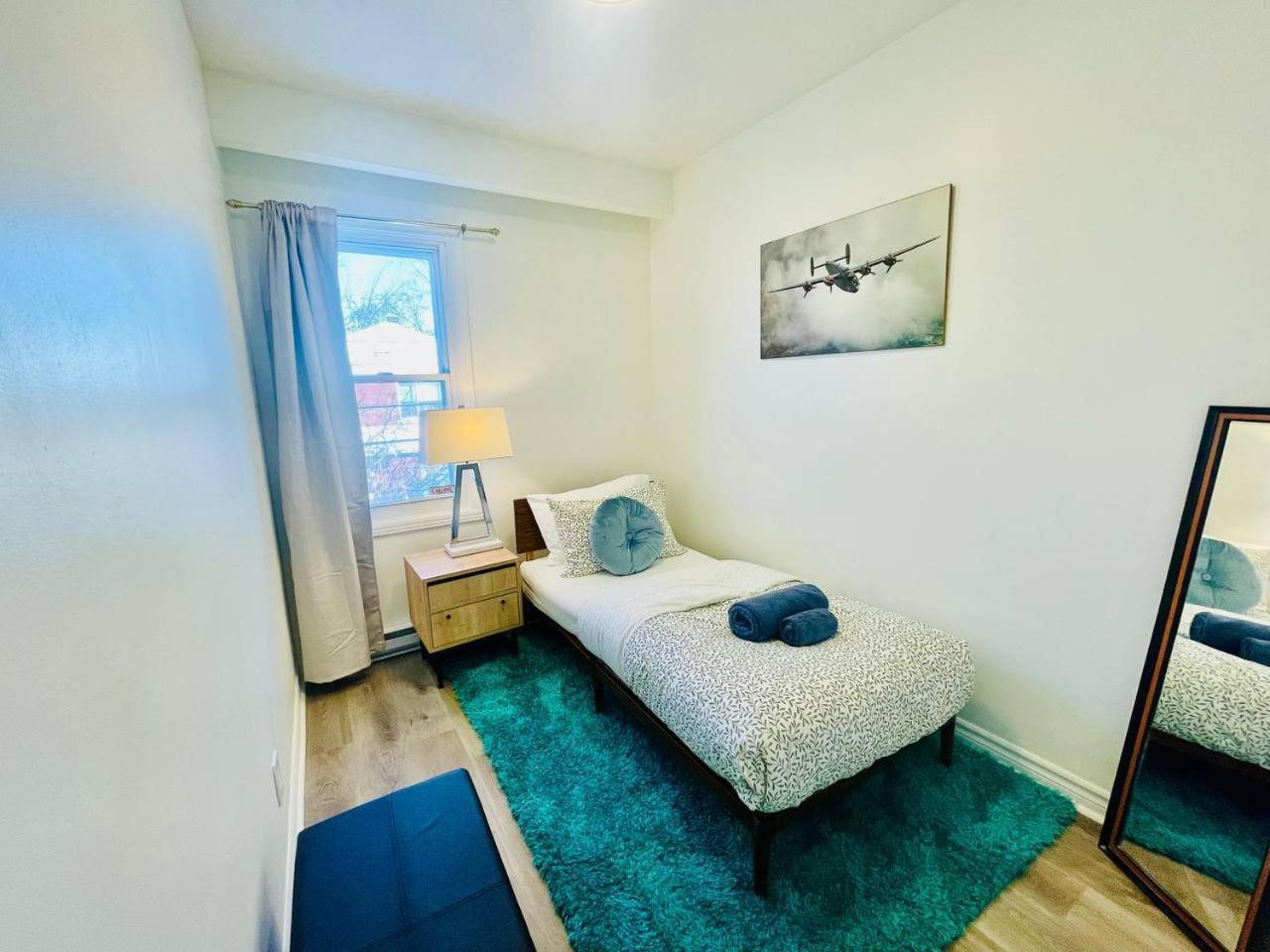 Bright Group Gateway Apartment-free Parking Apartment Montreal