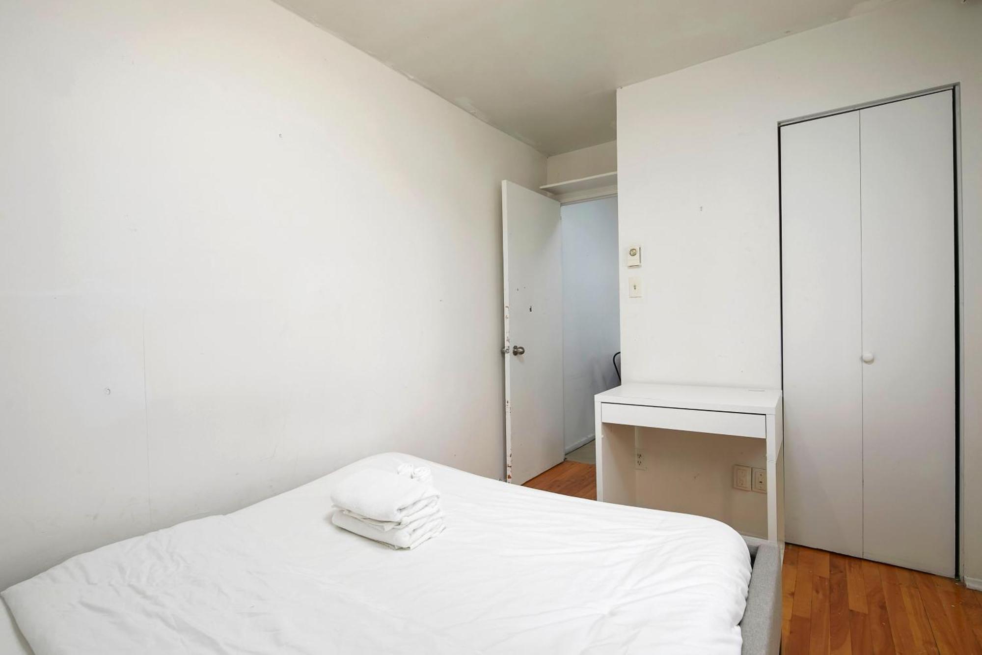 Sunlit 2br In Plateau Mont Royal Downtown Zb3 * Montreal