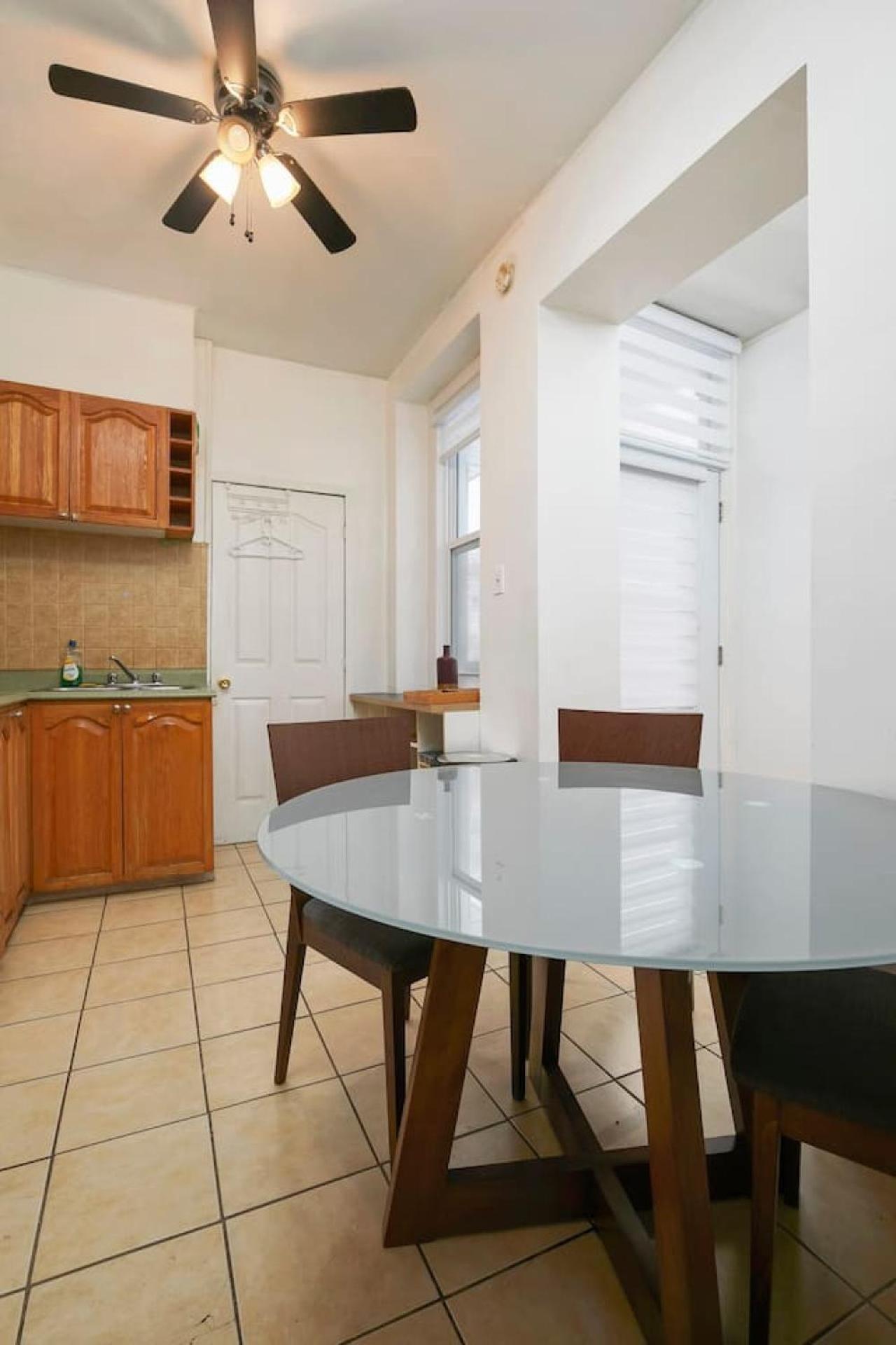 Beautiful In Downtown Zc9 Apartment *
