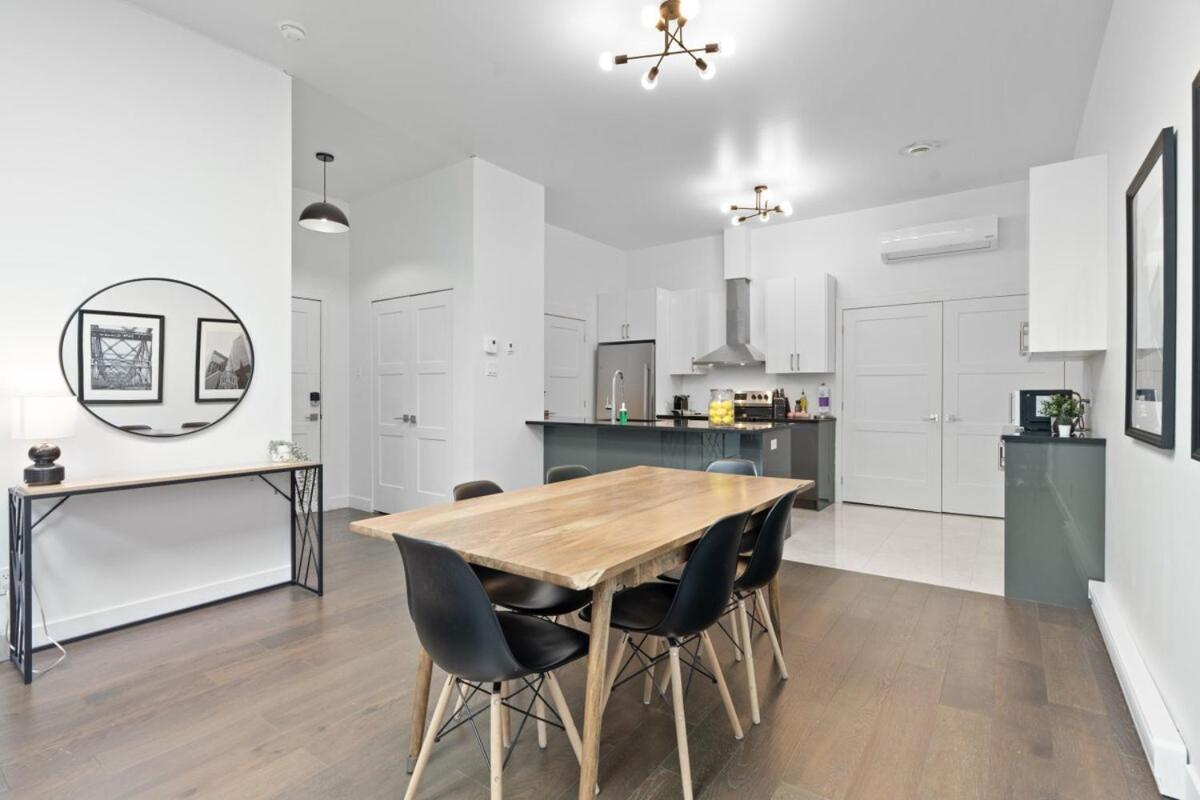 Modern And Cozy 2bdr Near St-hubert Plaza