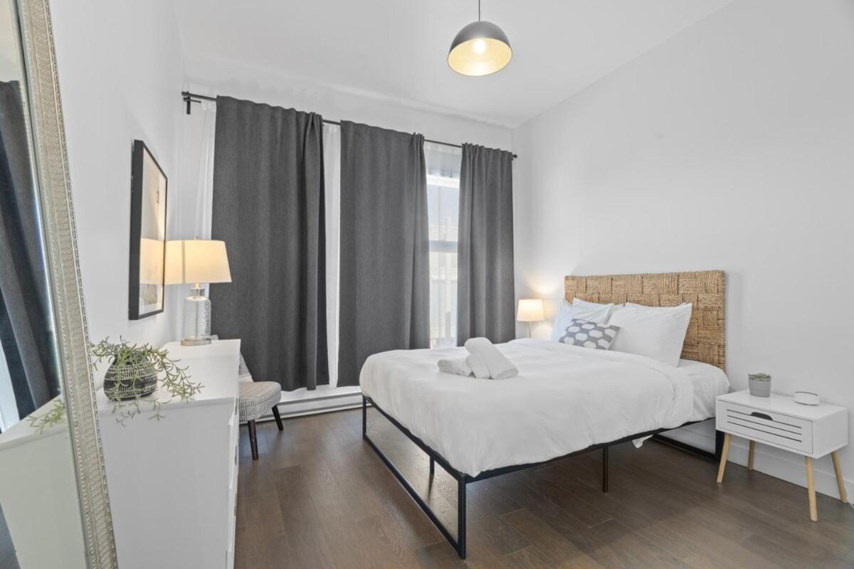 Modern And Cozy 2bdr Near St-hubert Plaza Apartment *