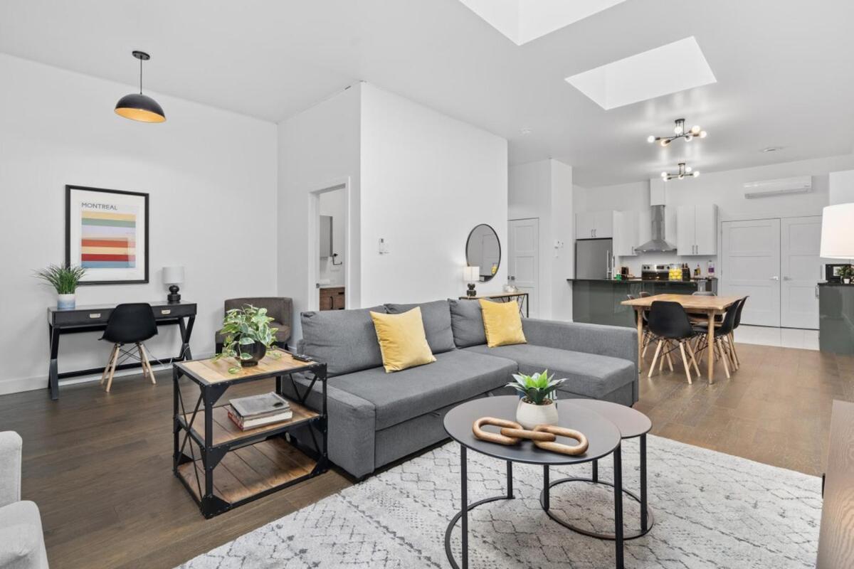 Modern And Cozy 2bdr Near St-hubert Plaza Montreal