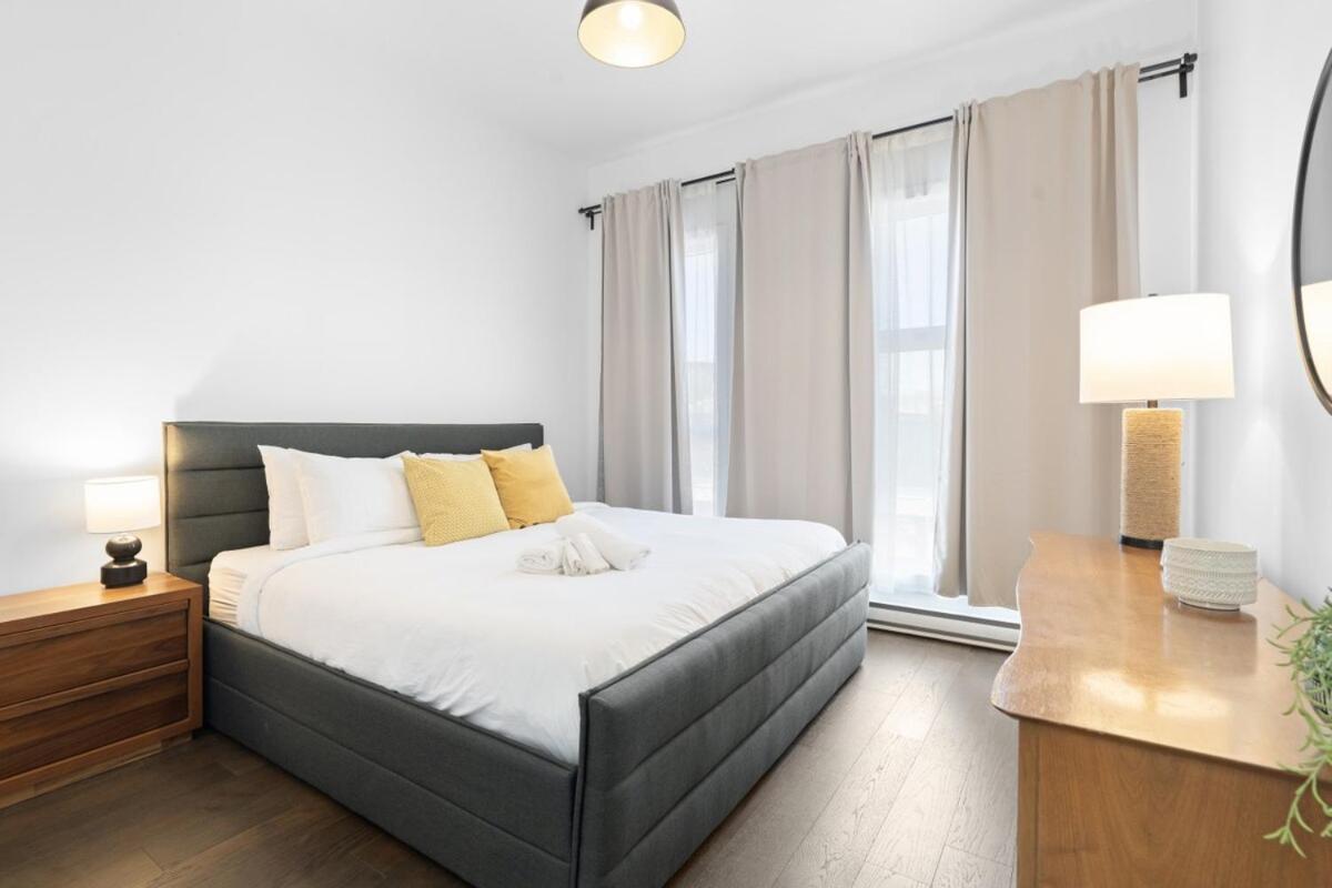 Modern And Cozy 2bdr Near St-hubert Plaza Apartment