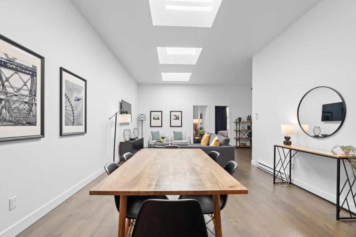 Apartment Modern And Cozy 2bdr Near St-hubert Plaza Montreal