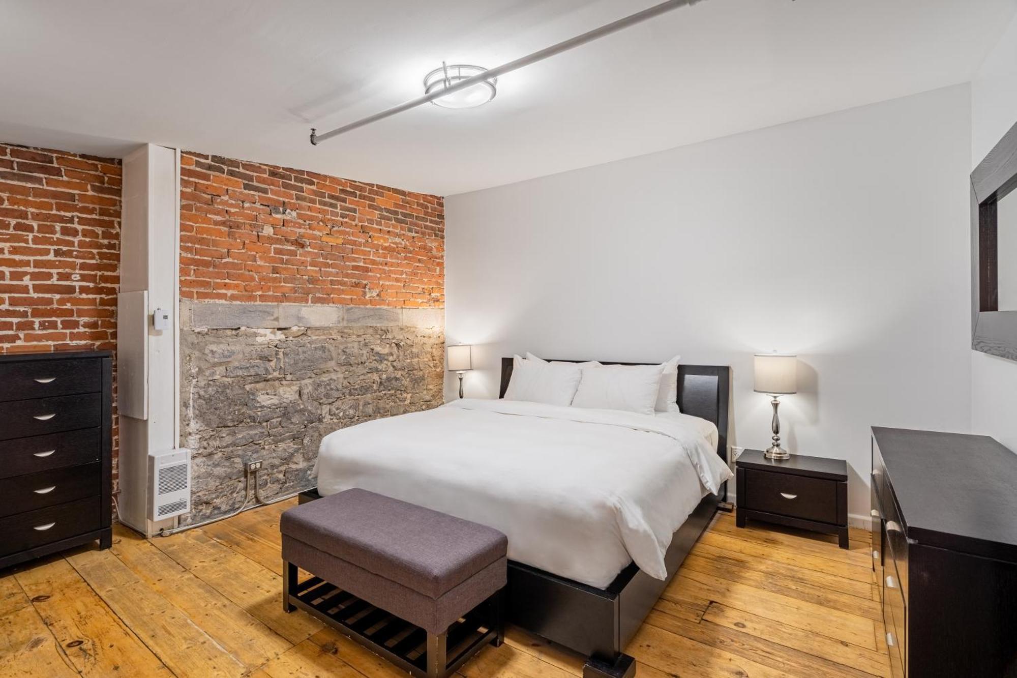 Lofts Du Vieux-port By Gray Collection