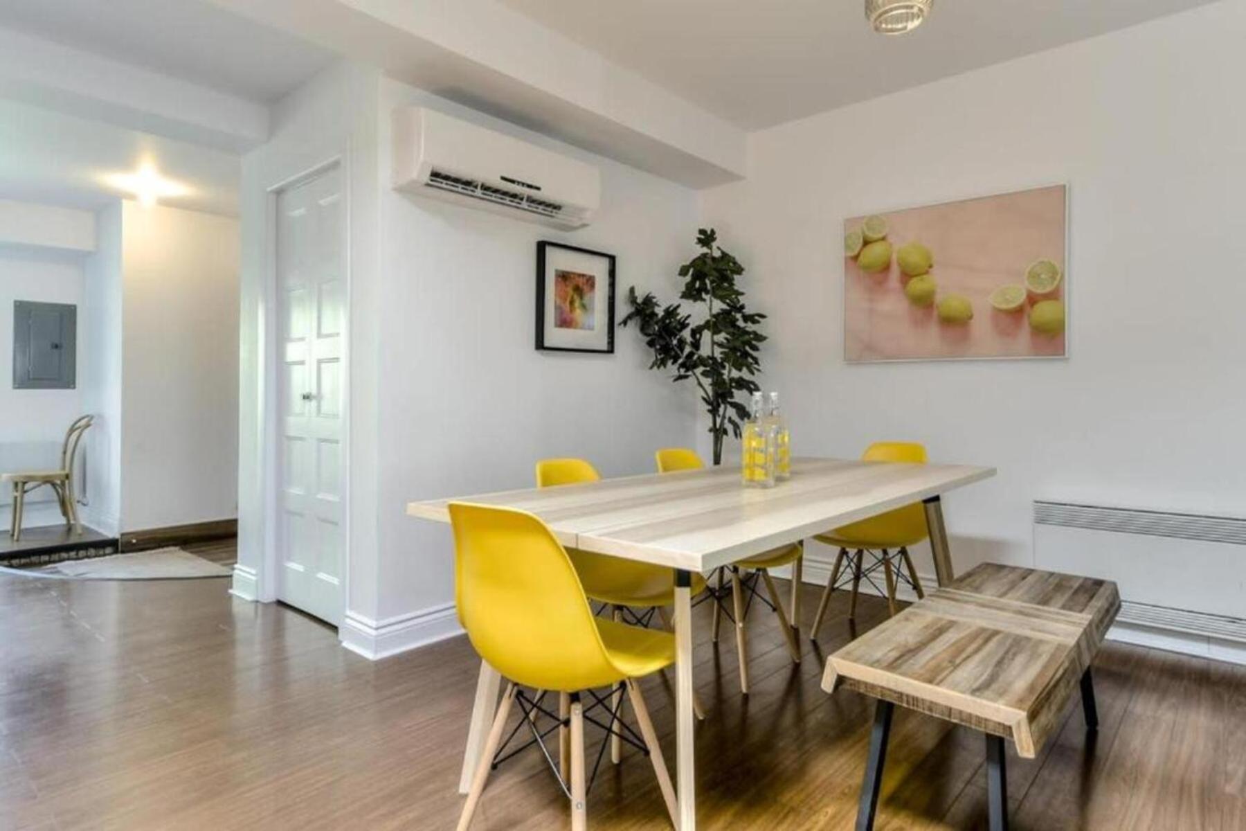 Apartment Spacious Group Haven Near Trendy St Laurent *