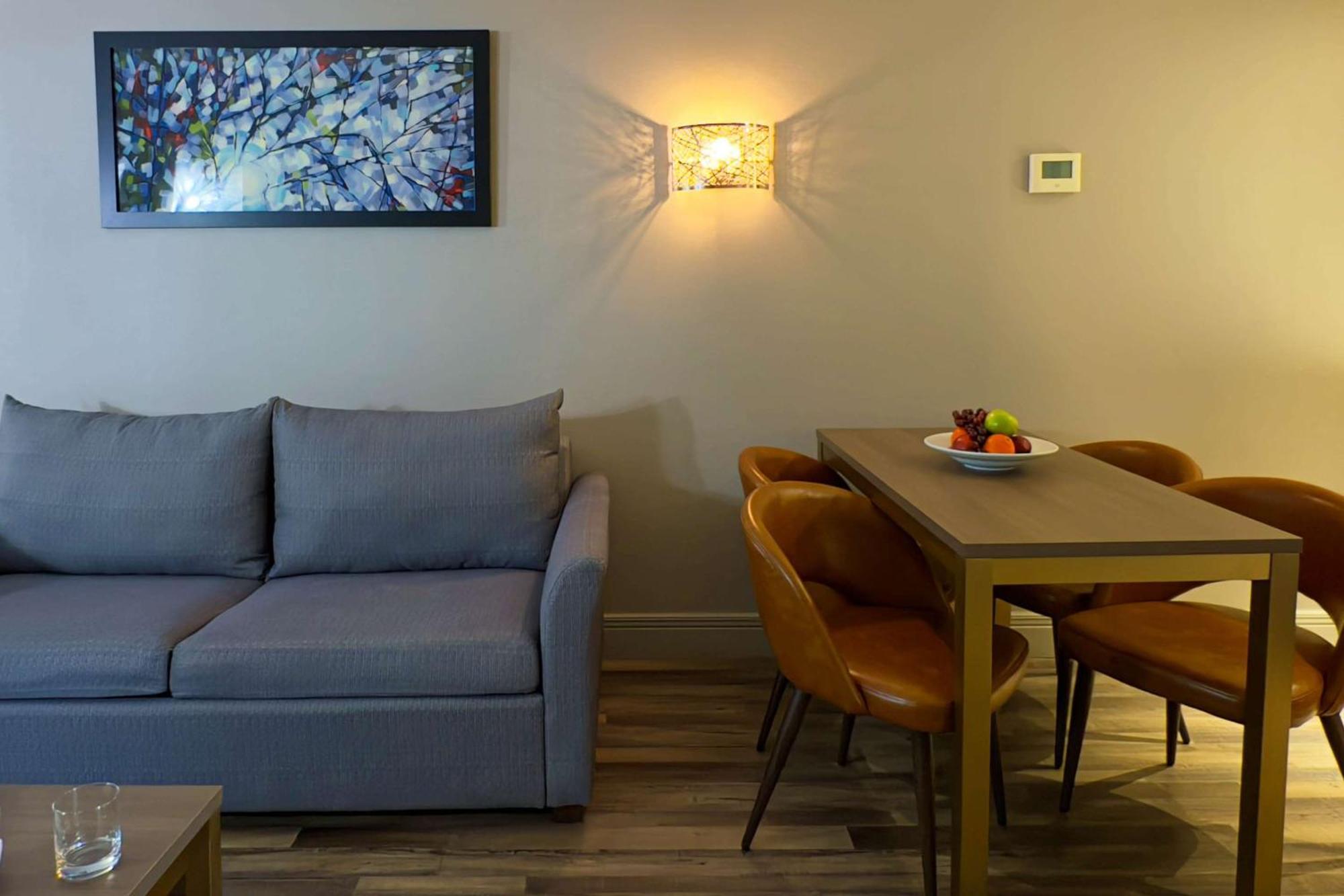 Radisson Airport 3*