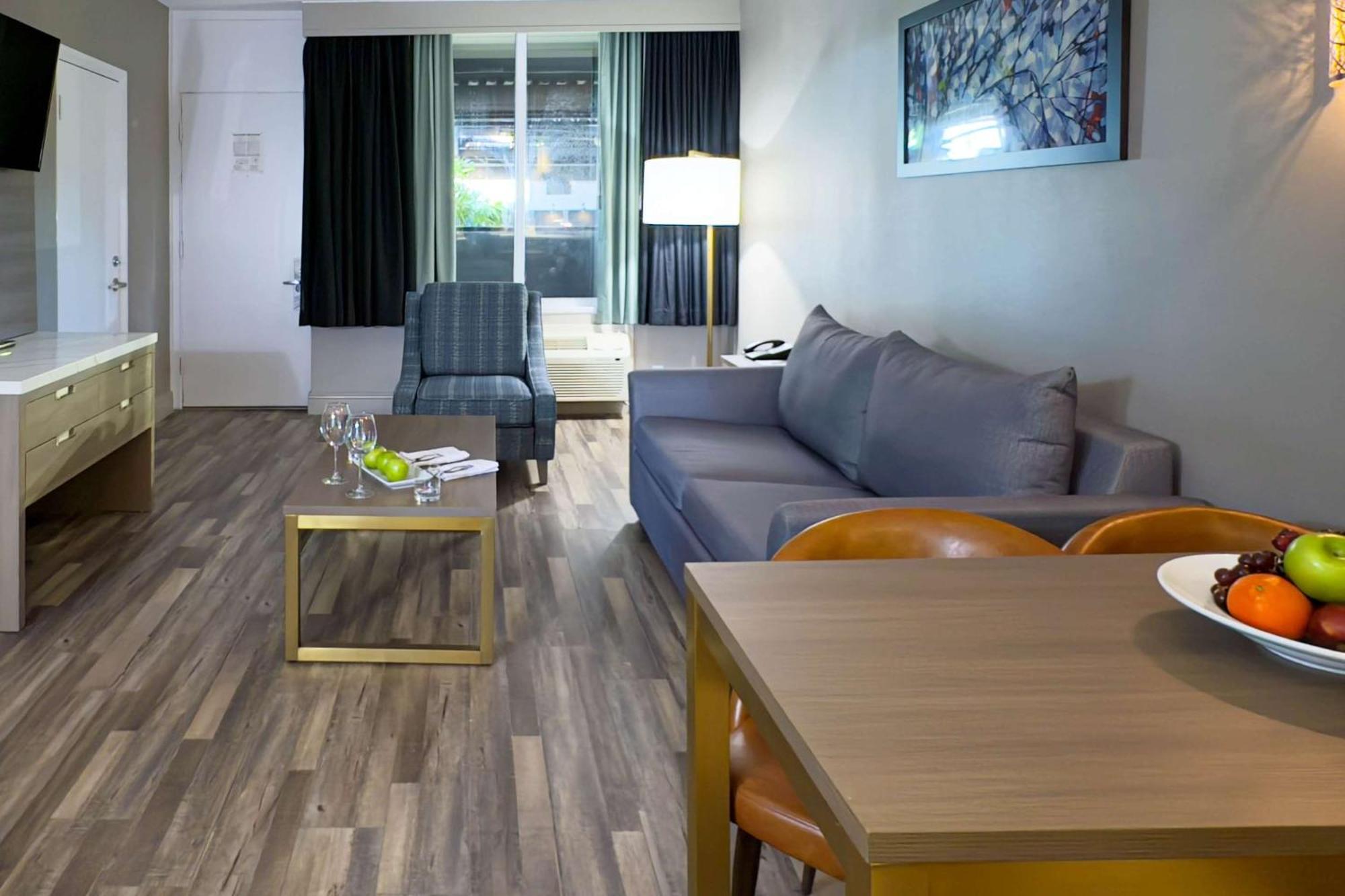 Radisson Airport Montreal