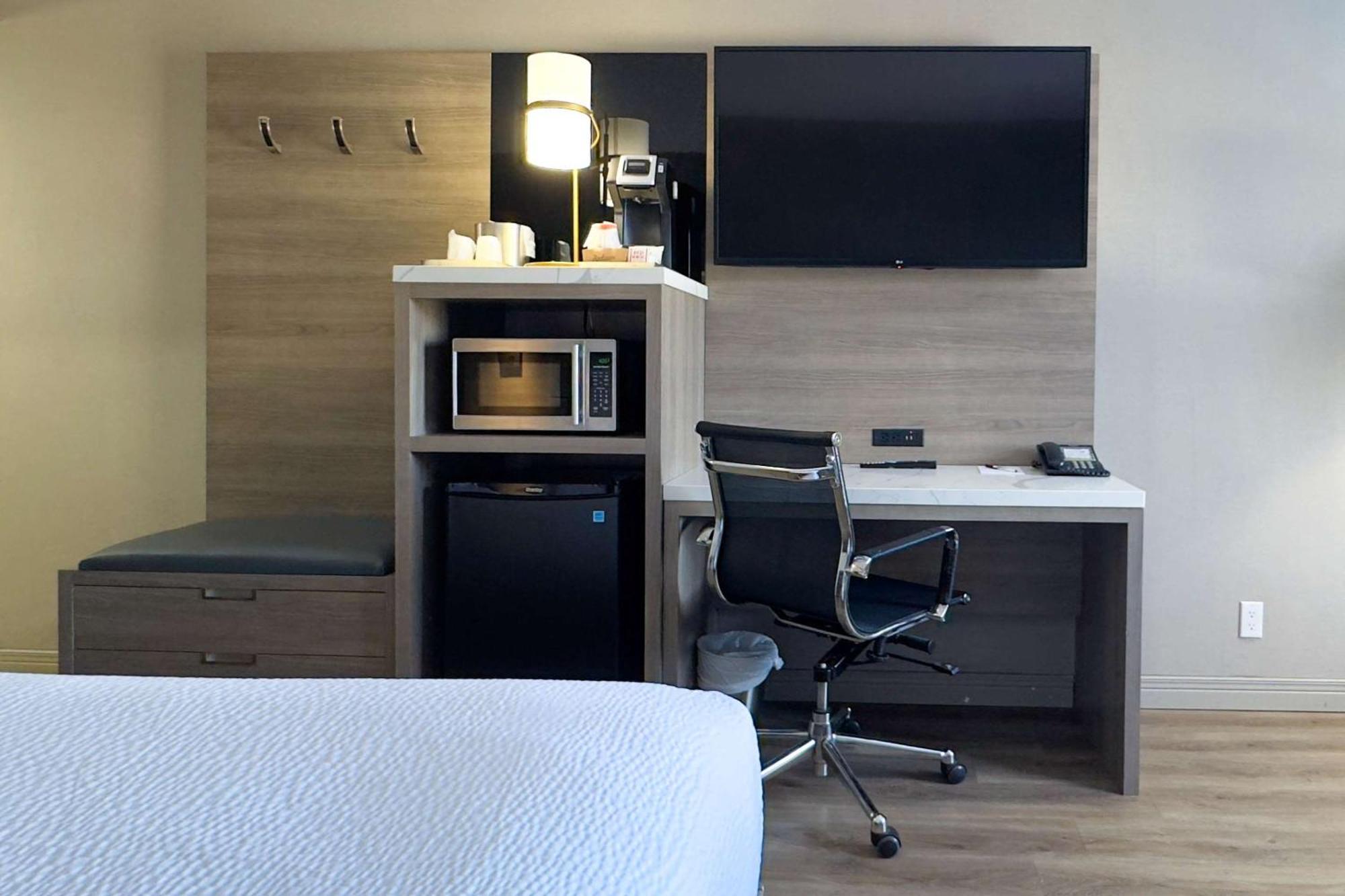 Radisson Airport Montreal