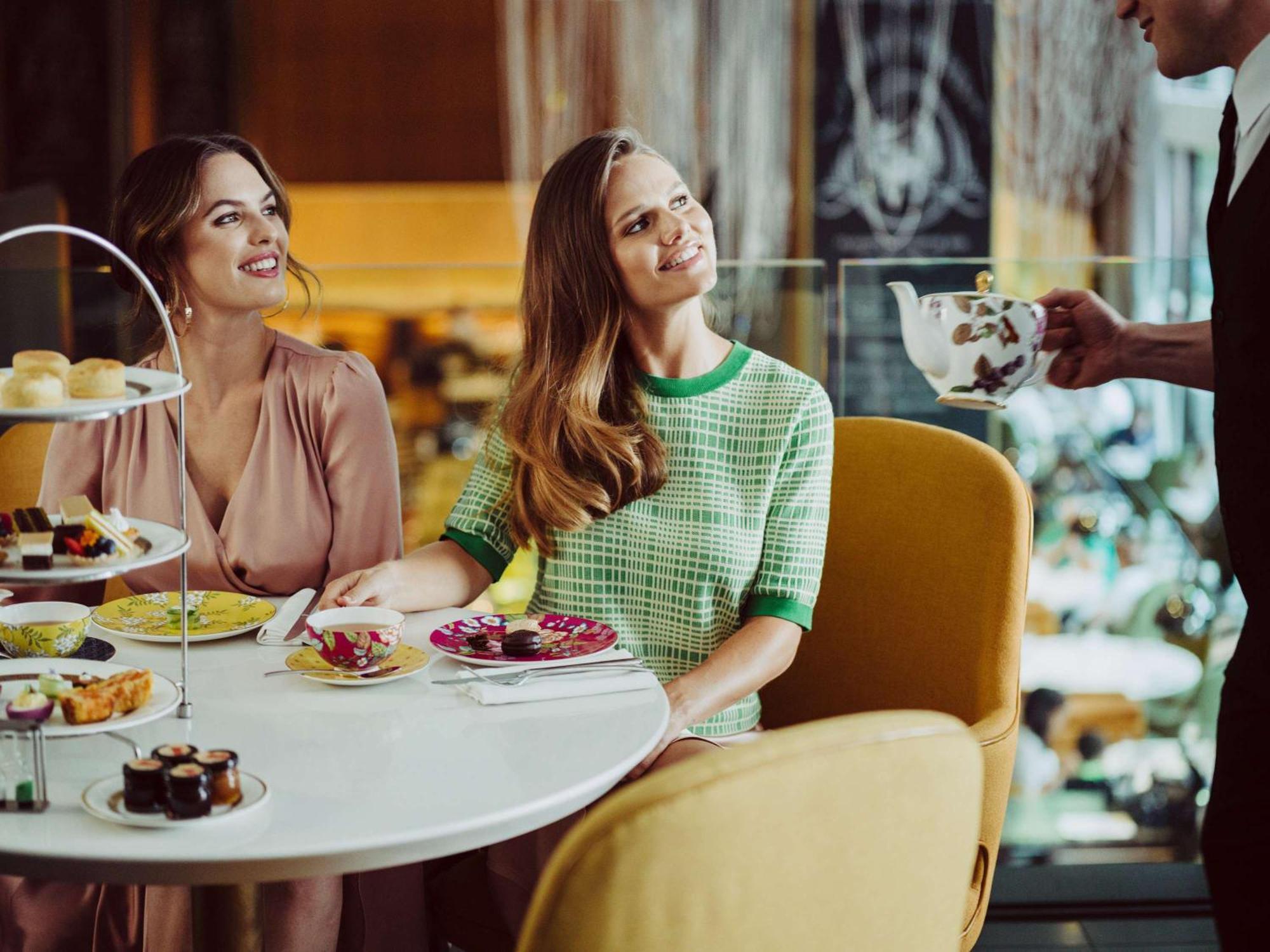 Fairmont The Queen Elizabeth 5*