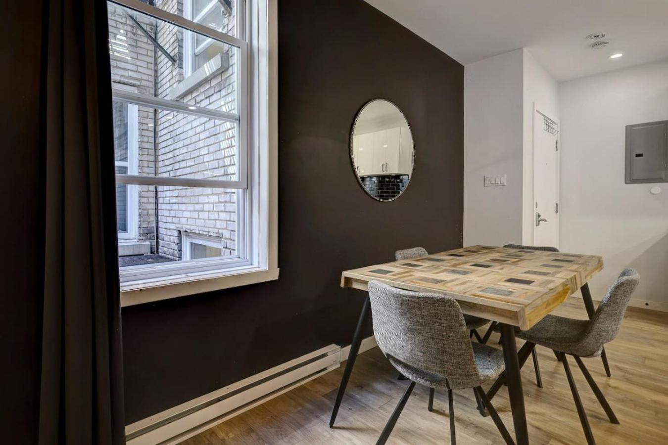 Vibrant 4br 2ba Retreat In The Plateau * Montreal