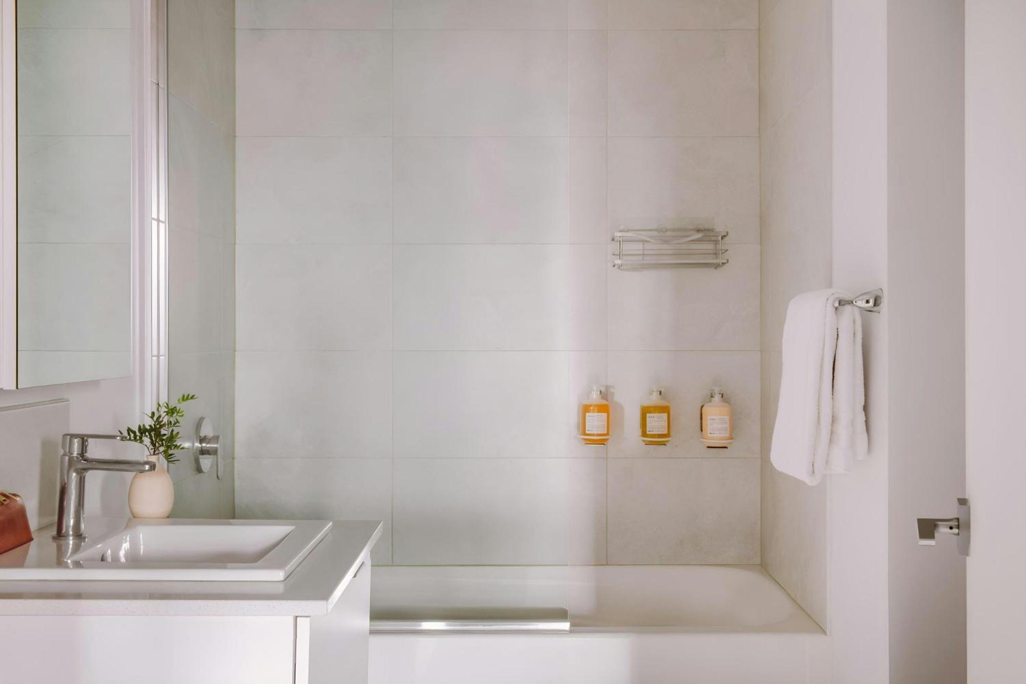 Sonder By Marriott Bonvoy Le Victoria Old Aparthotel 3*