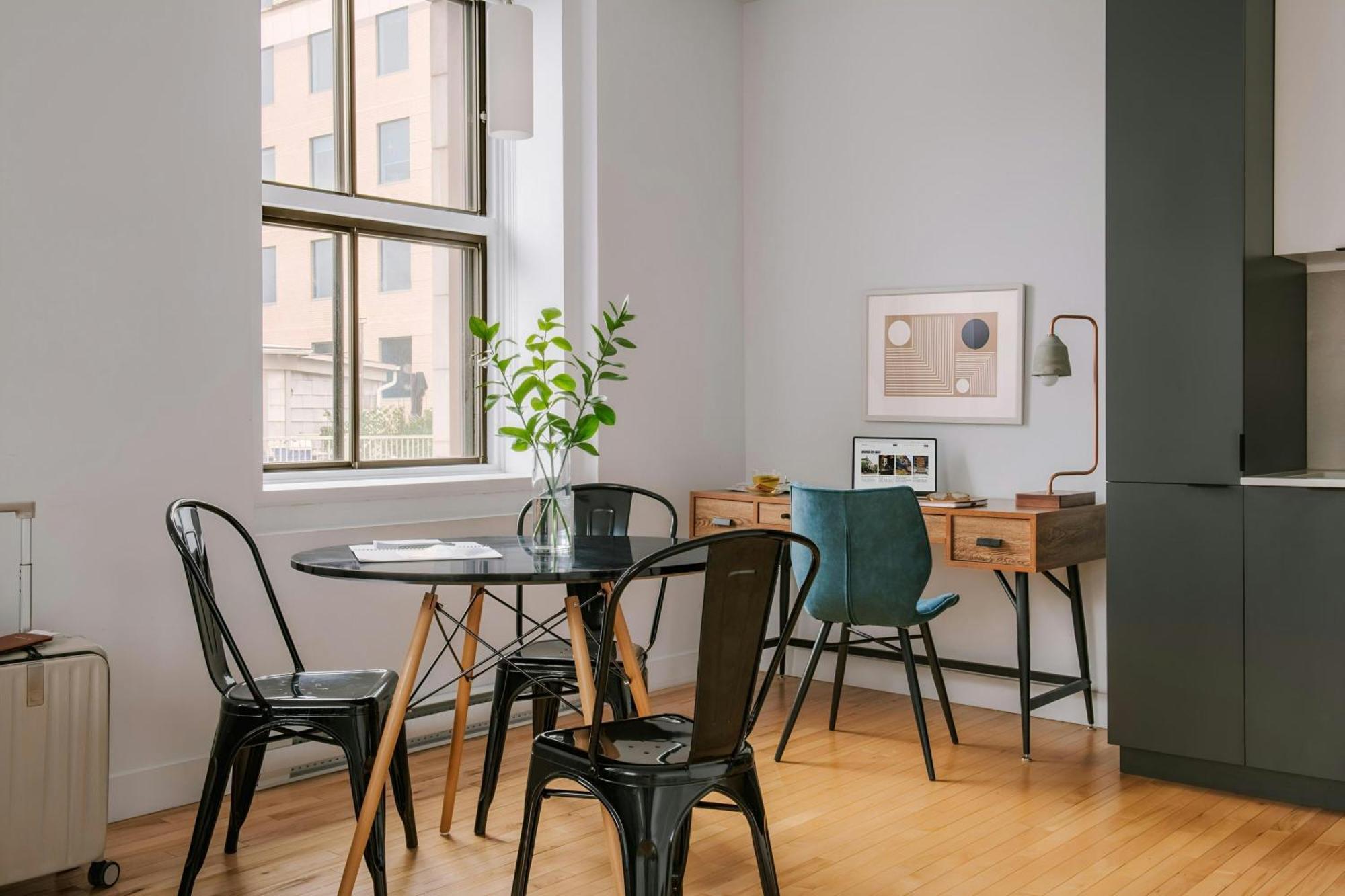 Sonder By Marriott Bonvoy Le Victoria Old 3* Montreal