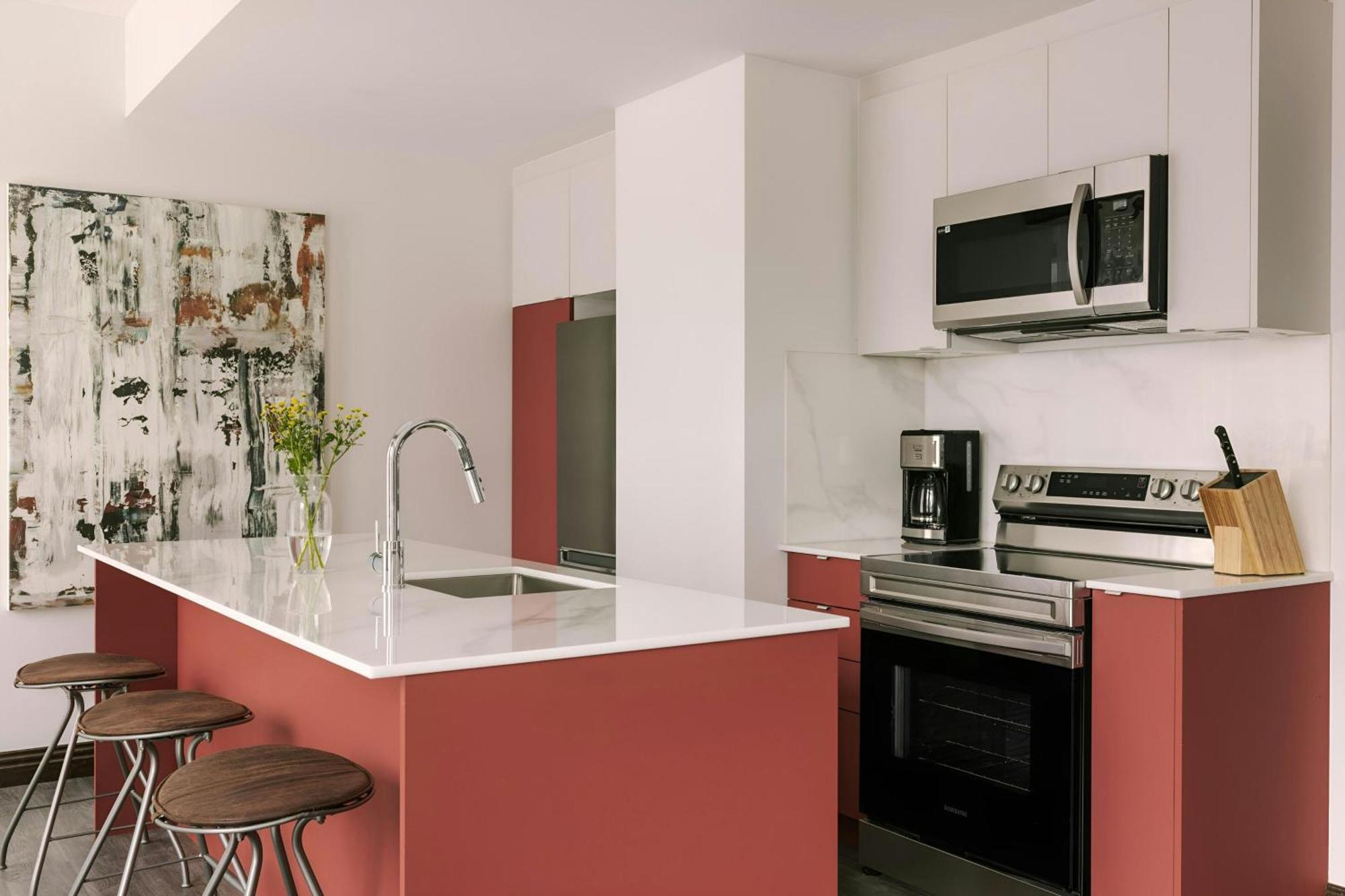 Sonder By Marriott Bonvoy Lambert Old Aparthotel Montreal