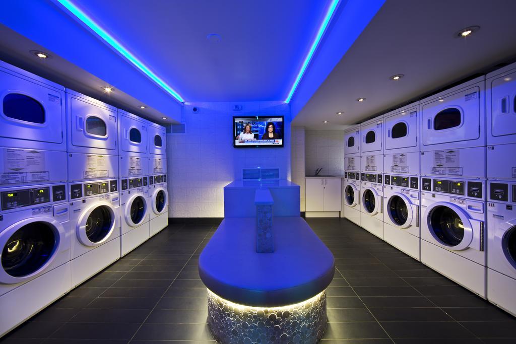 Trylon 3* Montreal