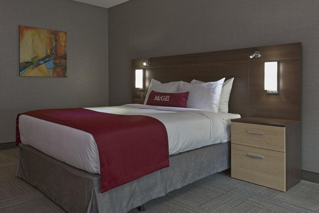 Mcgill University New Hall 3*