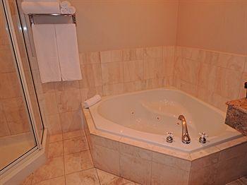 Hotel Bonaparte Montreal
