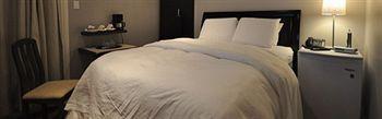 & Carre Saint-louis Inn Montreal