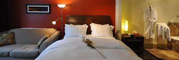 & Carre Saint-louis Inn