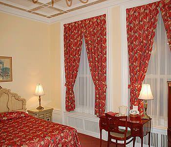 Hotel Ambrose House & Cafe - Self Check-in 3*