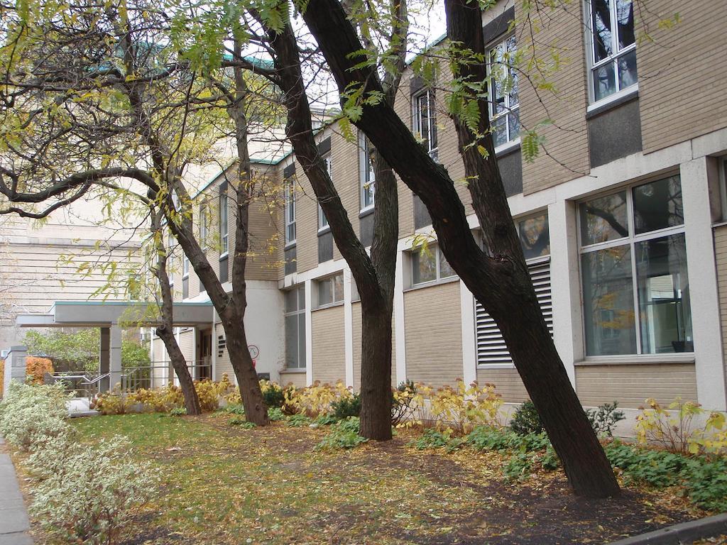 Hostel Royal Victoria College Montreal