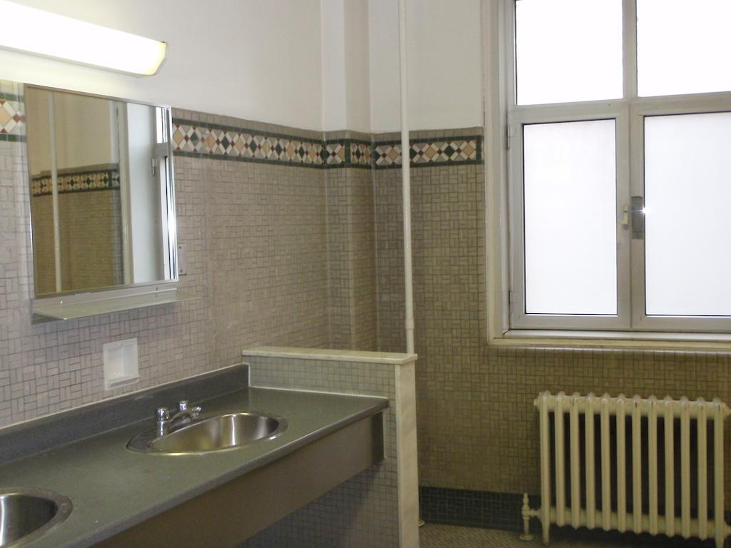 Hostel Royal Victoria College