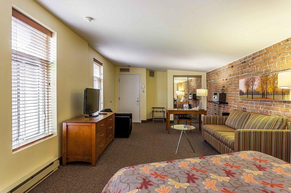 Inn De La Fontaine Montreal