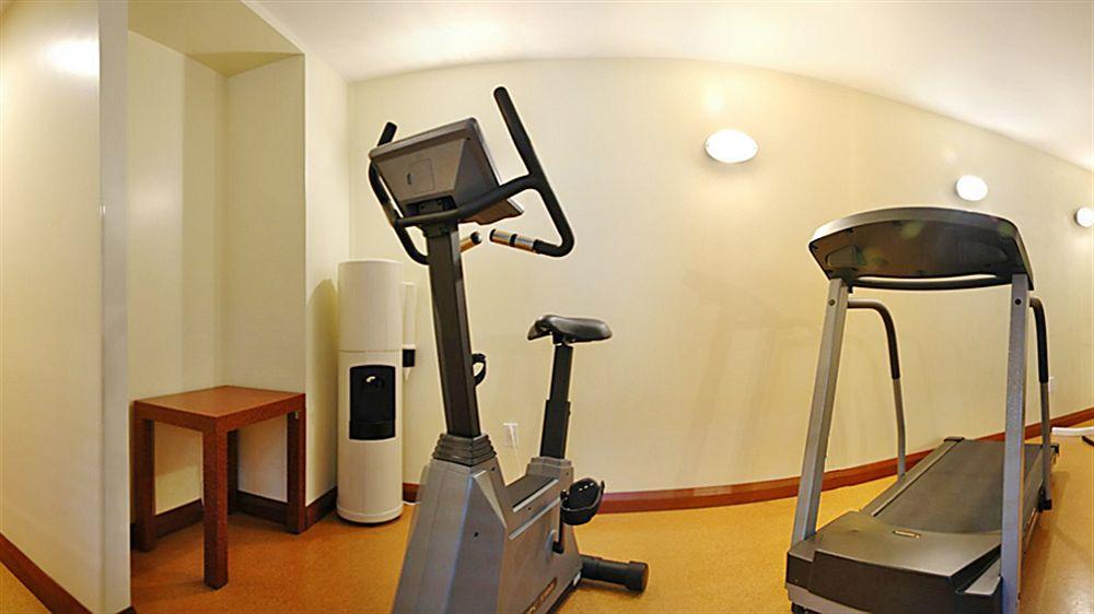 Hotel Chateau Versailles 4*