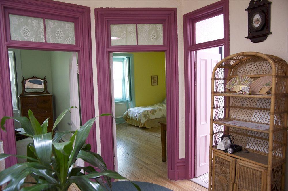 La Petite Prune Hotel Montreal