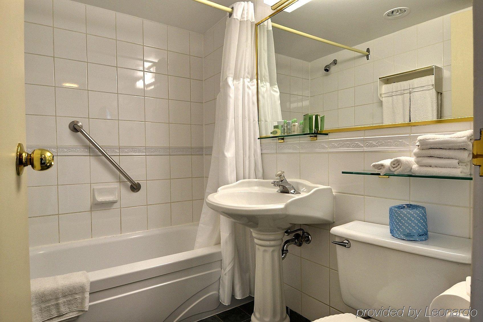 Maritime Plaza Hotel Montreal