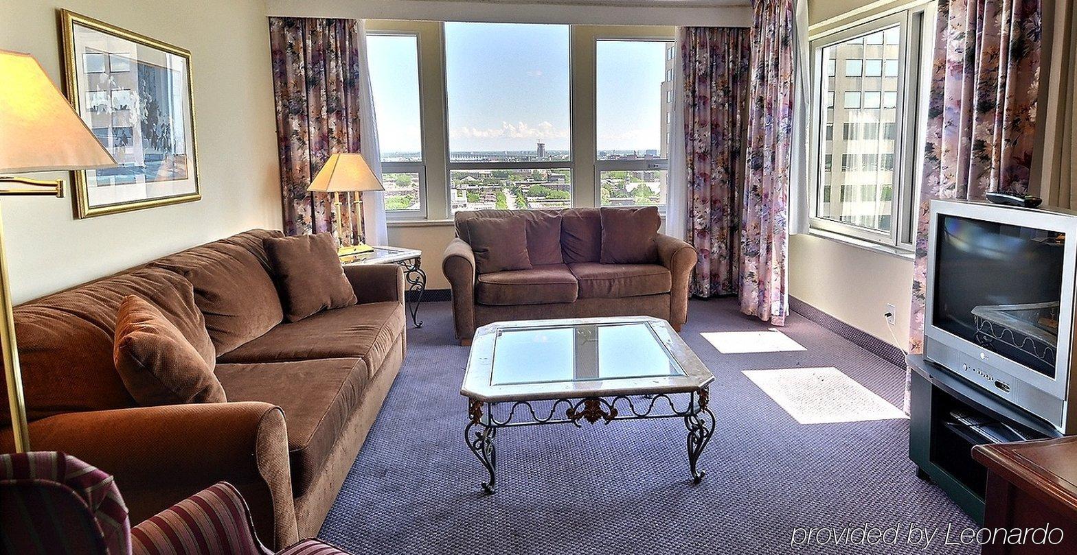 Maritime Plaza 4*