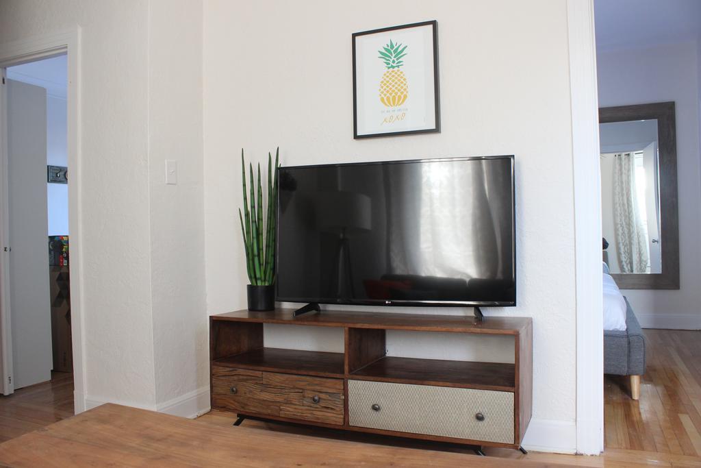 Mtlvacationrentals-the Mtlvr Kisses Montreal