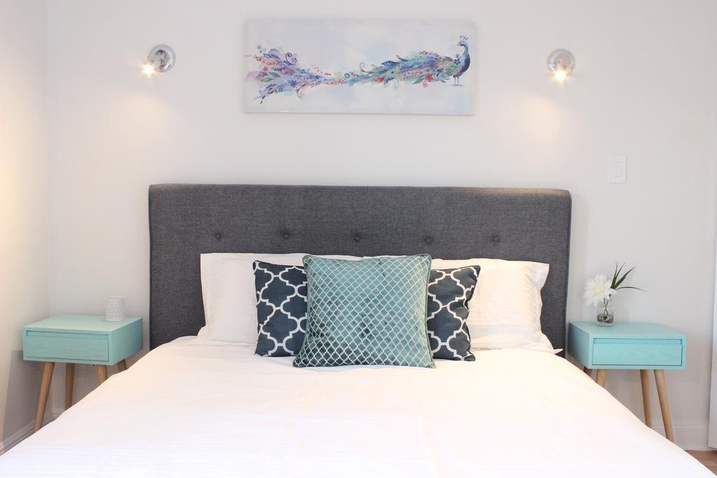 Mtlvacationrentals-the Mtlvr Kisses Apartment Montreal