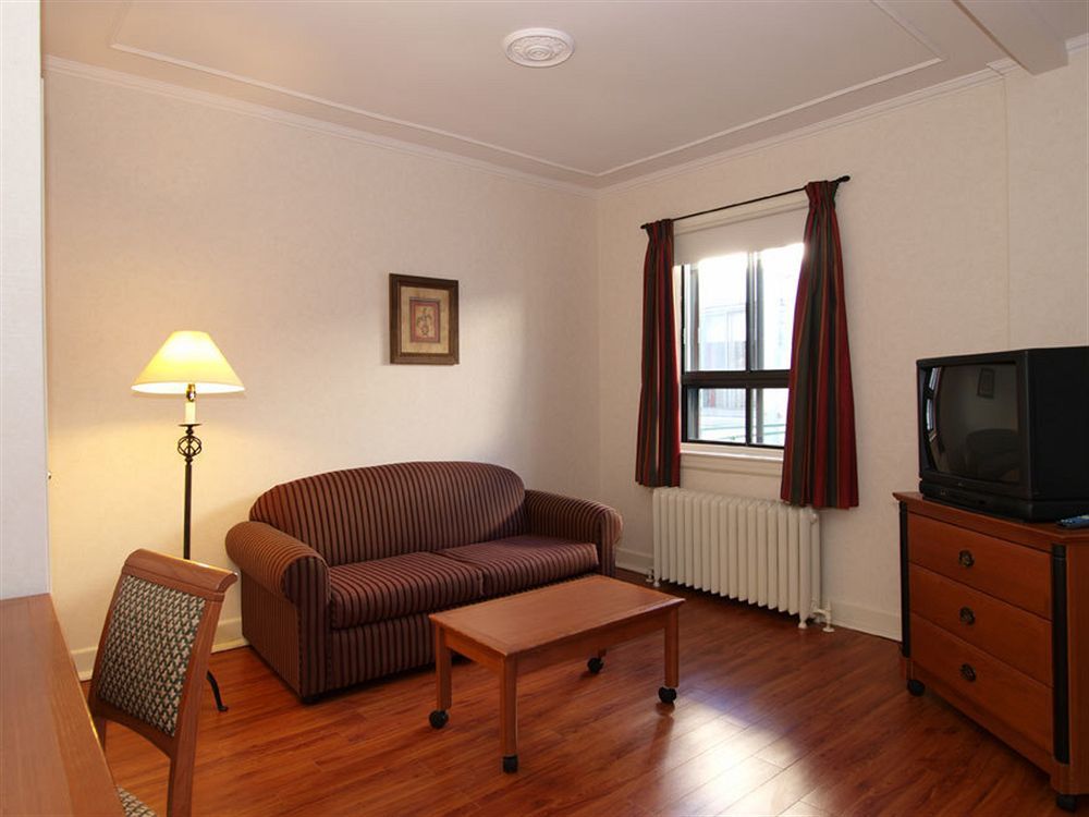 Hotel St-denis