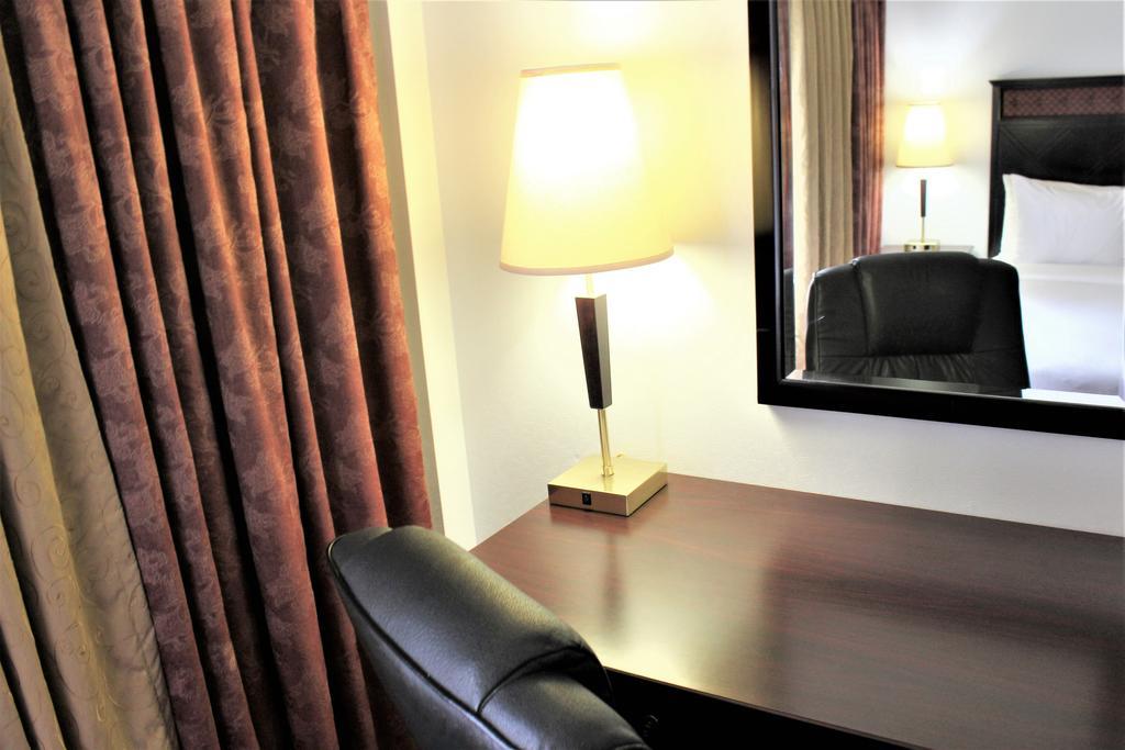 Hotel Lelux