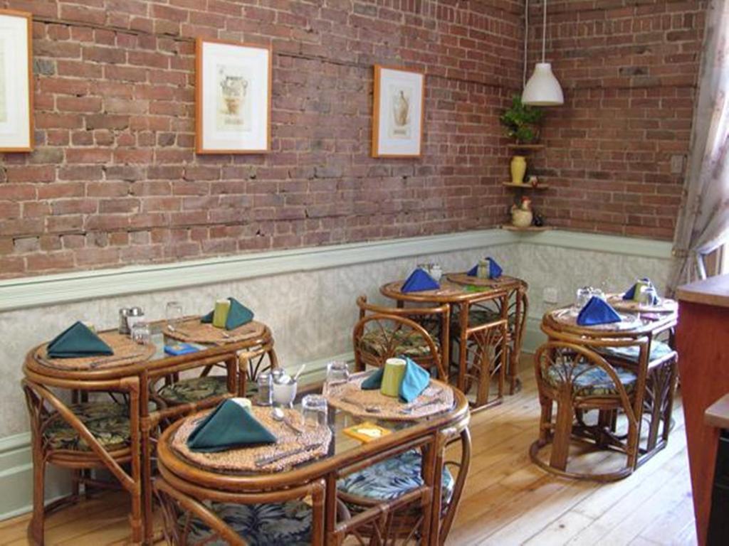 Angelica Blue Bed & Breakfast 4*