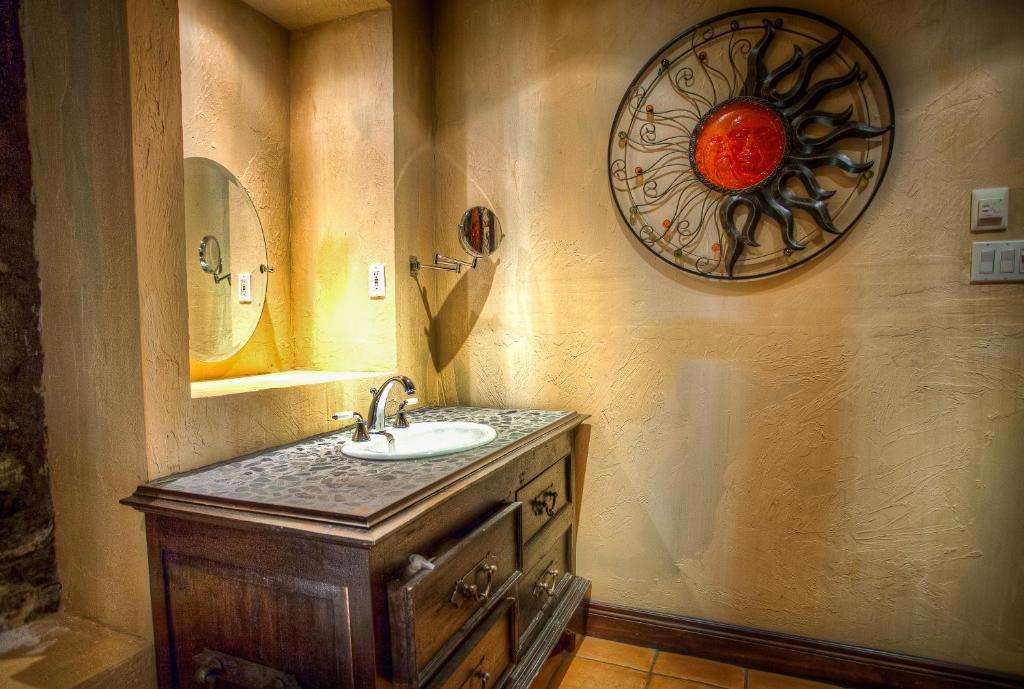 Apartment Chateau Vieux-montreal Montreal