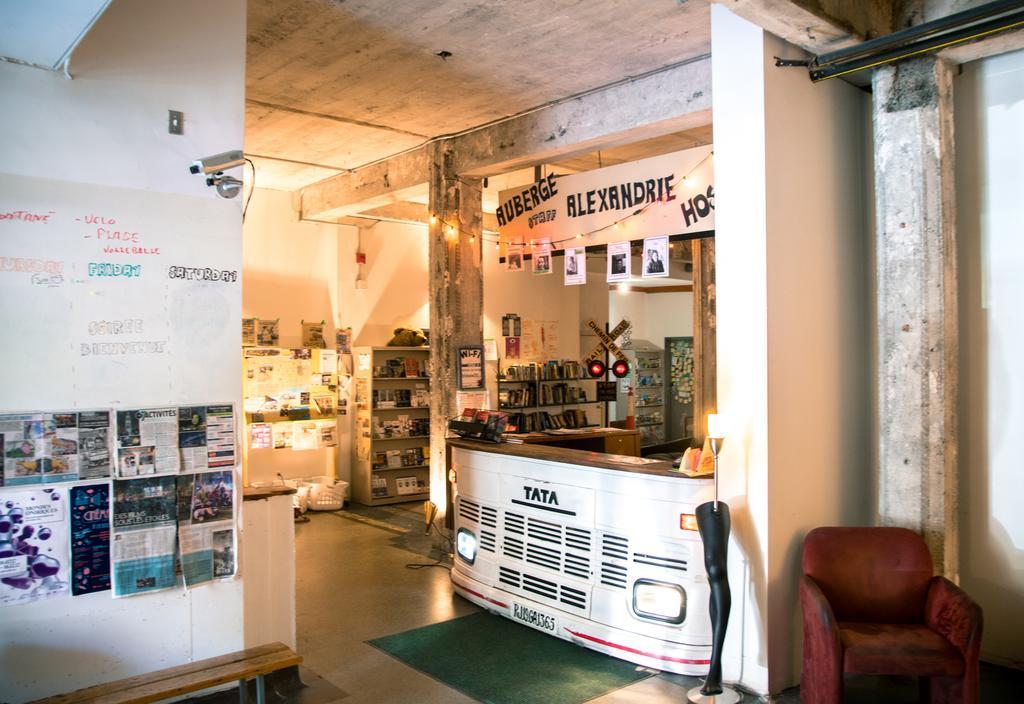 Alexandrie Hostel *