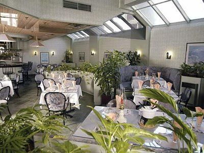 Lelux Hotel Montreal