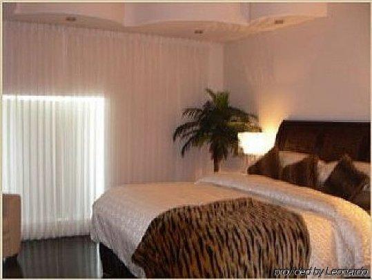 Hotel Kutuma Montreal