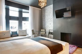 Boutic Downtown Drummond Montreal