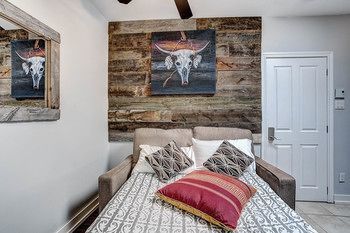 Destination Griffintown Hotel 4*