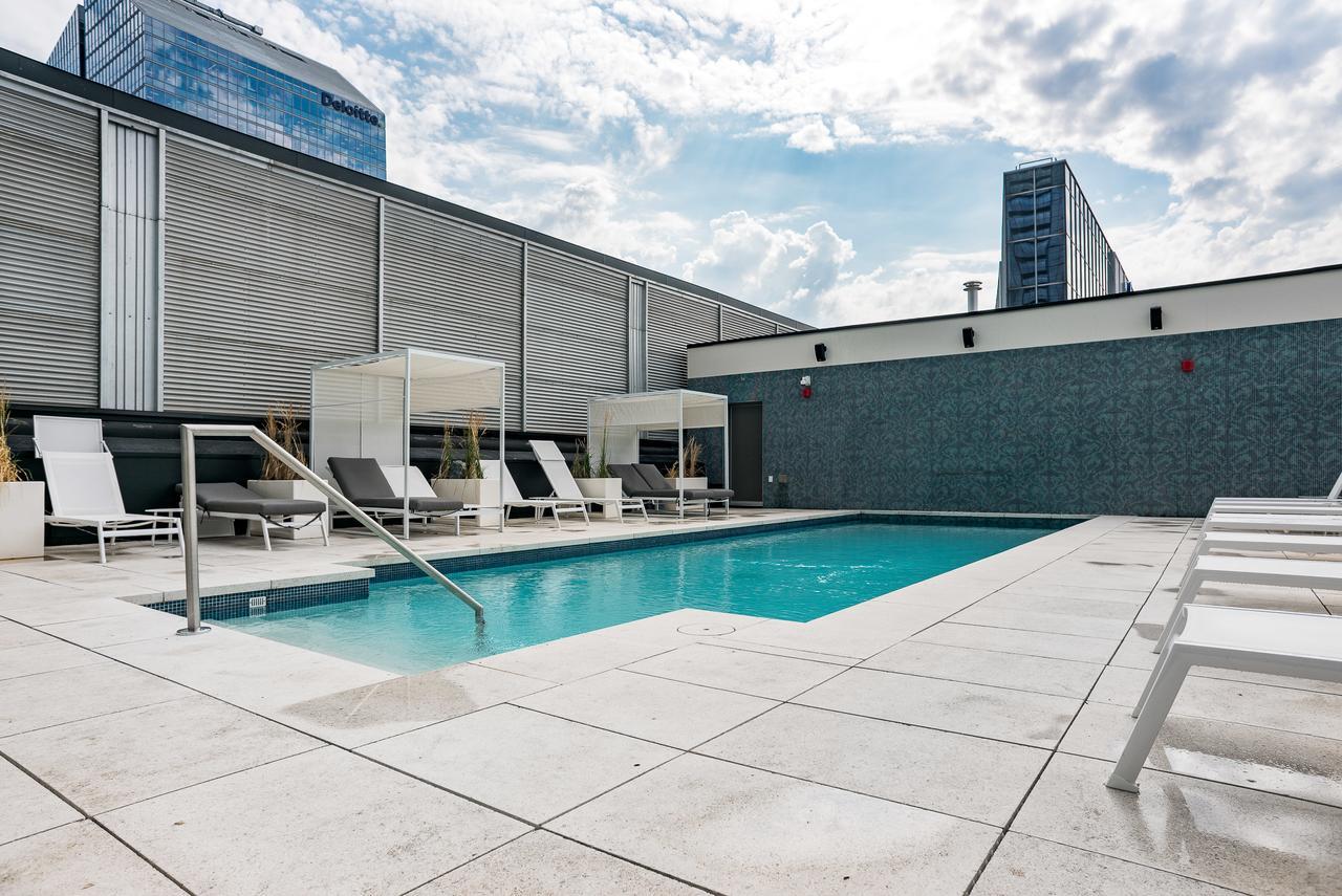 Luxury In Downtown Montreal