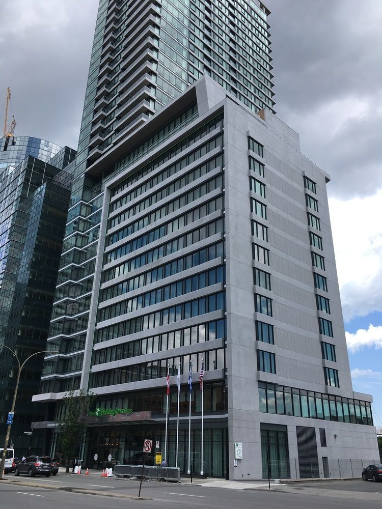 Holiday Inn Hotel & Suites - Montreal Centre-Ville Ouest By Ihg Hotel