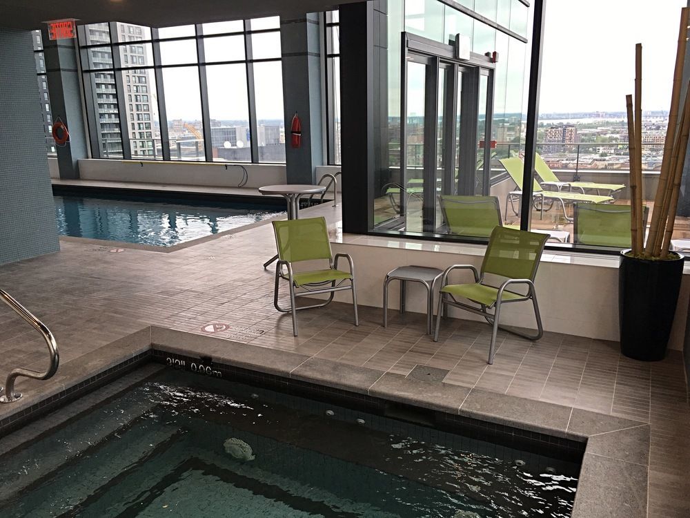 Holiday Inn Hotel & Suites - Montreal Centre-Ville Ouest By Ihg 4* Montreal