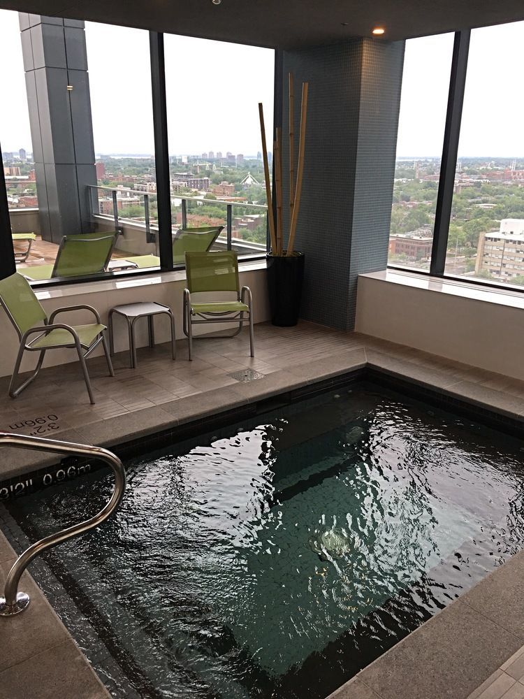 Holiday Inn Hotel & Suites - Montreal Centre-Ville Ouest By Ihg Hotel Montreal