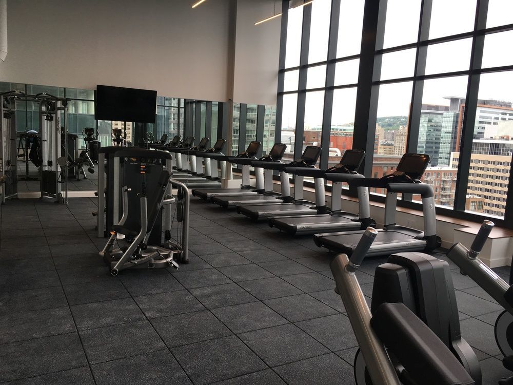 Holiday Inn Hotel & Suites - Montreal Centre-Ville Ouest By Ihg Hotel