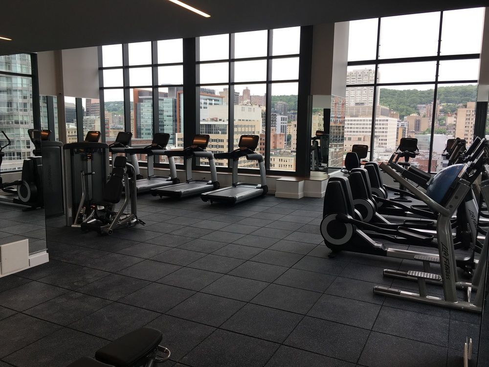 Holiday Inn Hotel & Suites - Montreal Centre-Ville Ouest By Ihg 4*