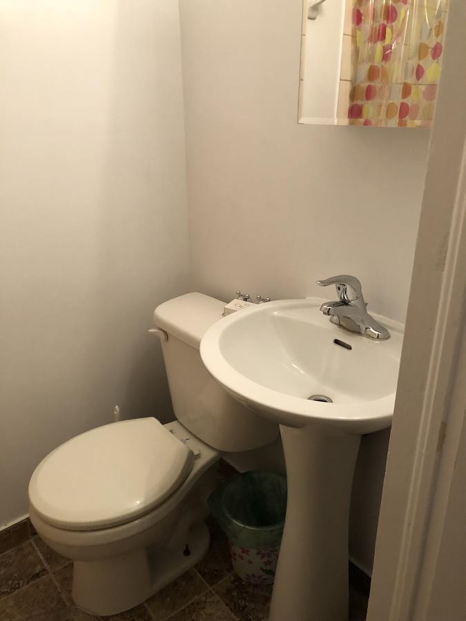 Apartment Bachelors On Saint-denis *